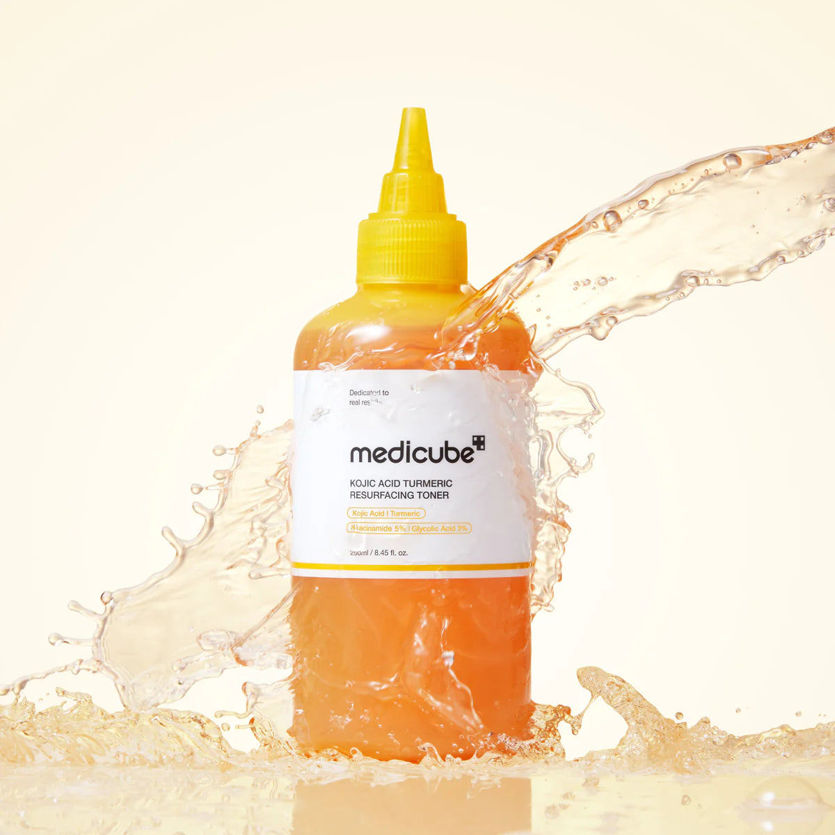 MEDICUBE KOJIC ACID TURMERIC RESURFACING TONER (250ml)