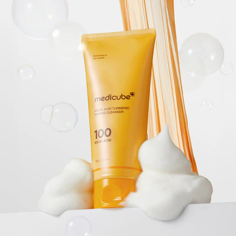 NETTOYANT TONIFIANT À L'ACIDE KOJIQUE ET AU CURCUMA MEDICUBE (120 g)